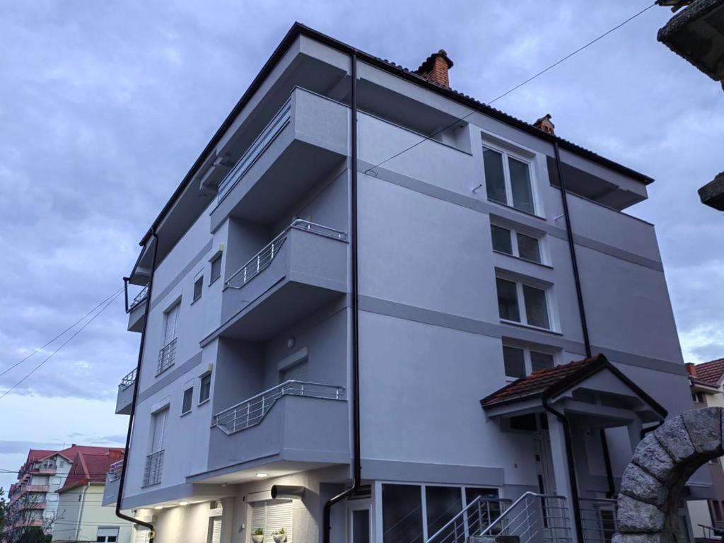 Vila Bolonja Struga Exteriér fotografie