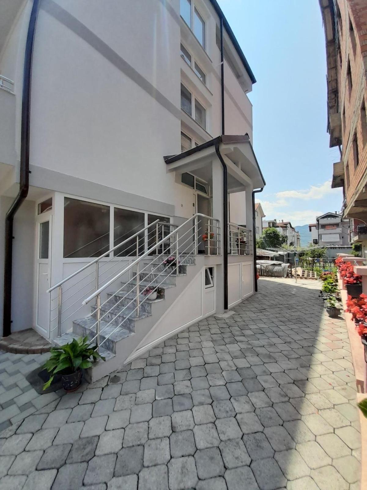 Vila Bolonja Struga Exteriér fotografie